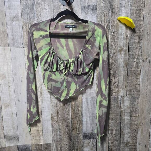 Urban Outfitters Uo Clara Long Sleeve Babydoll Top In Green Multi - Picture 1 of 4